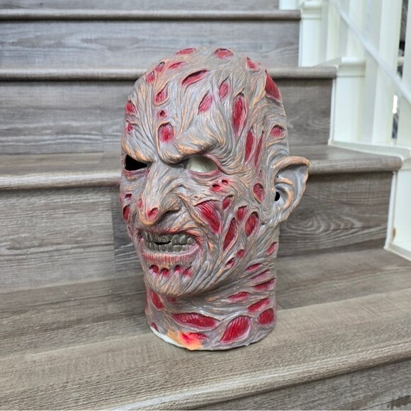 Freddy Kruger mask and size large  sweater. Mask is new. - Picture 5 of 8